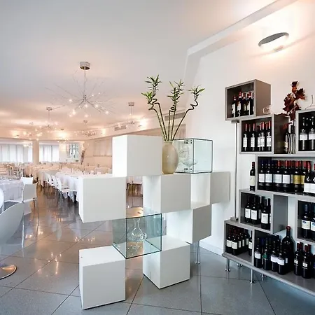 Hotel & Loisir Le Ruote 4*